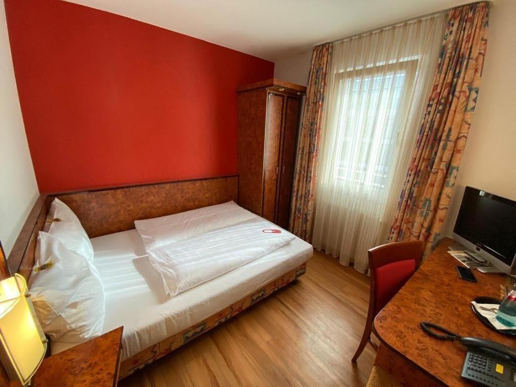 Hotel Miramar Am Roemer Frankfurt am Main Exterior photo